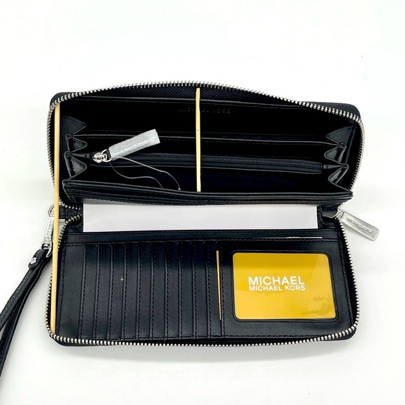 Michael Kors Large Continental Wallet Wristlet - Picture 9 of 10